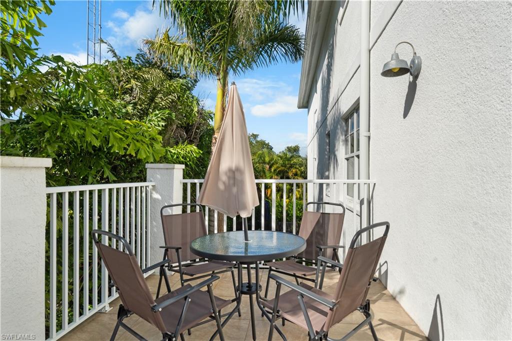 719 Park AVE photo 18