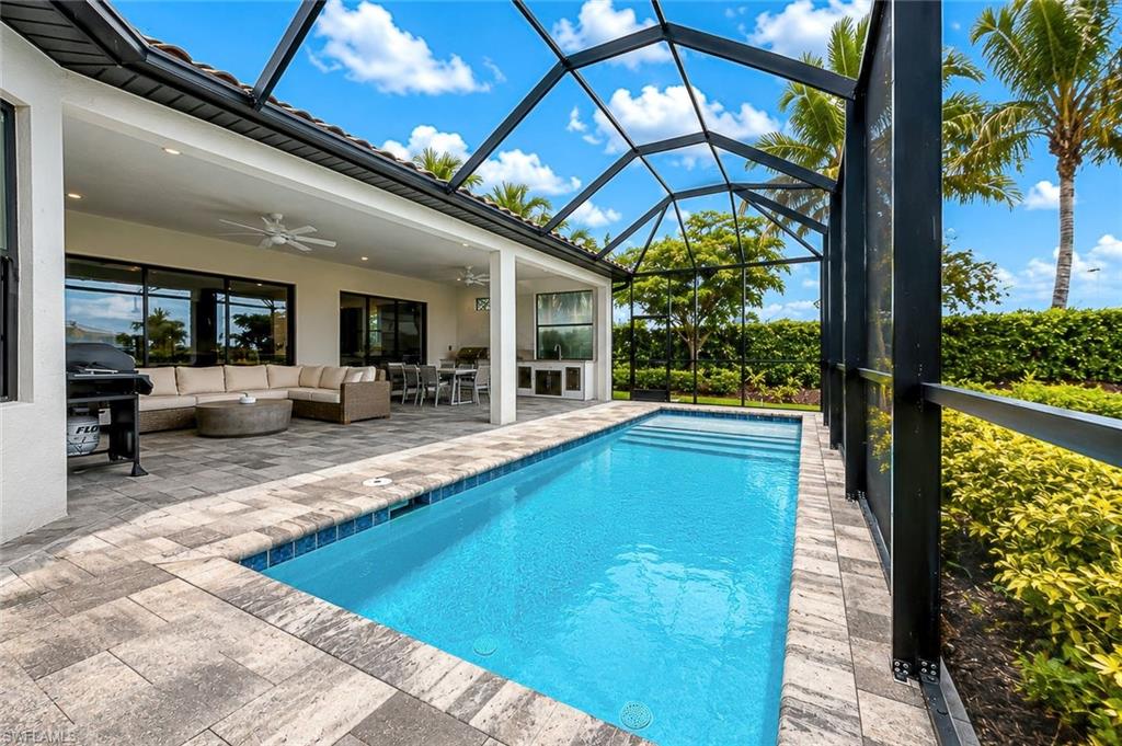 11110 Canal Grande DR photo 27