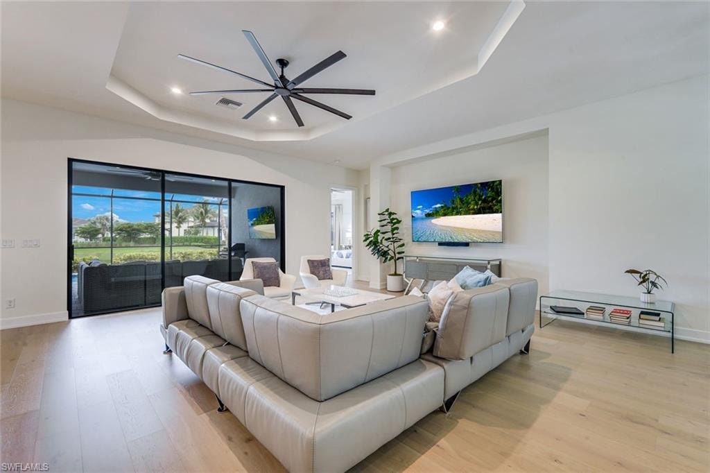 11110 Canal Grande DR photo 6