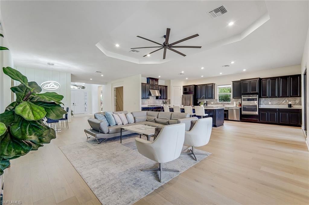 11110 Canal Grande DR