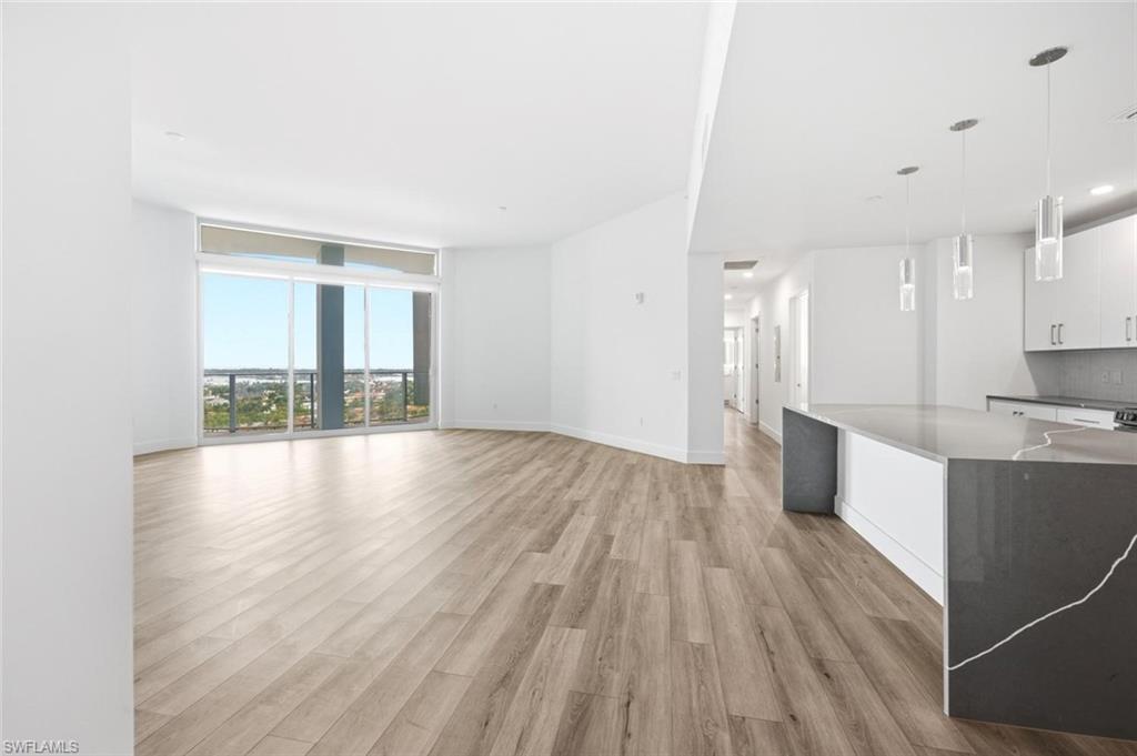 1950 Mayfair ST PH9