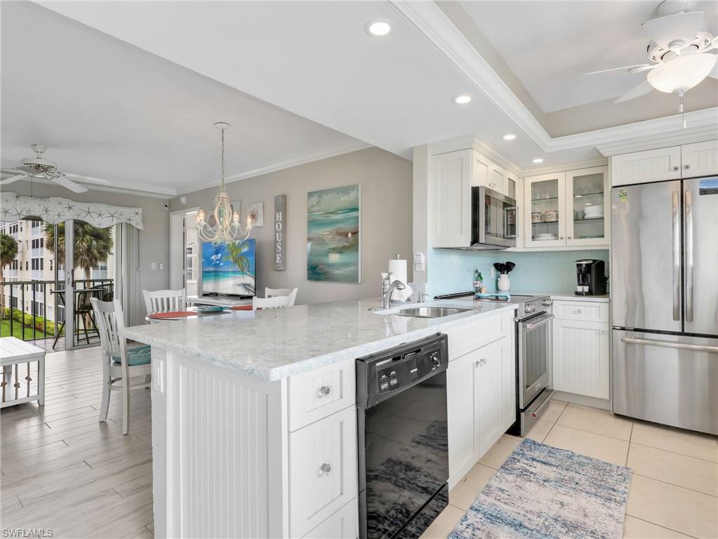 137 Collier BLVD D307E photo 8
