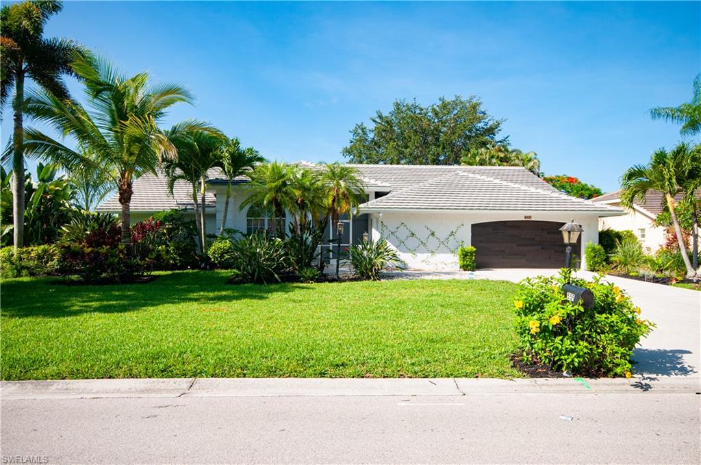 559 Henley DR