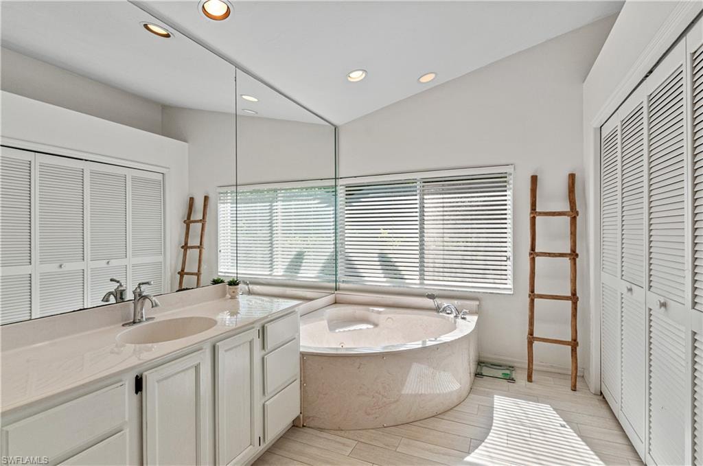 559 Henley DR photo 24