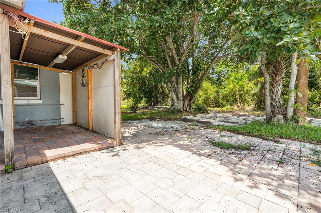 2351 Dora ST photo 10