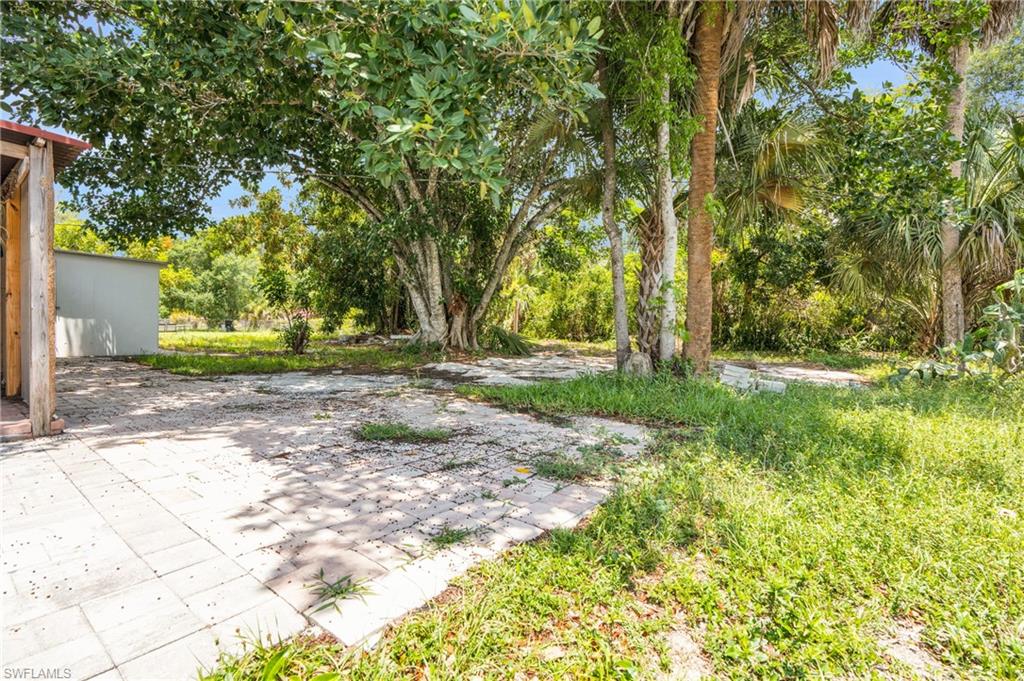 2351 Dora ST photo 7