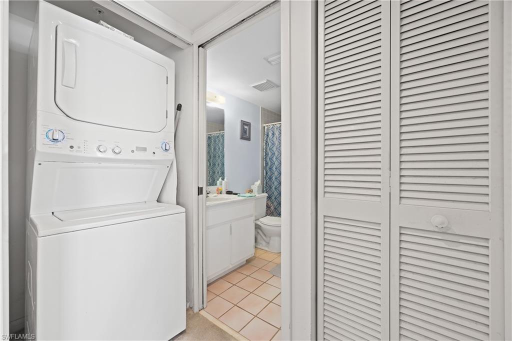 345 Mango ST 605 photo 38