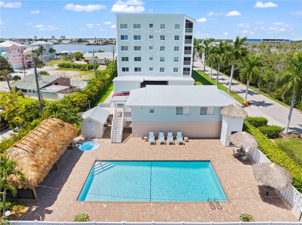 345 Mango ST 605 photo 8