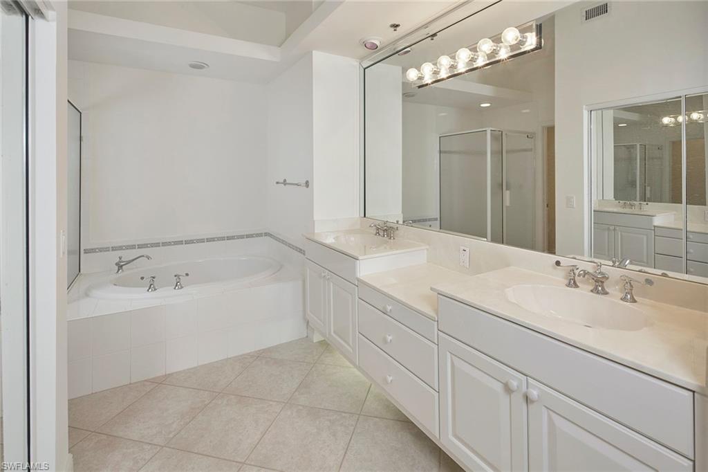 2405 Hidden Lake DR 4705 photo 12