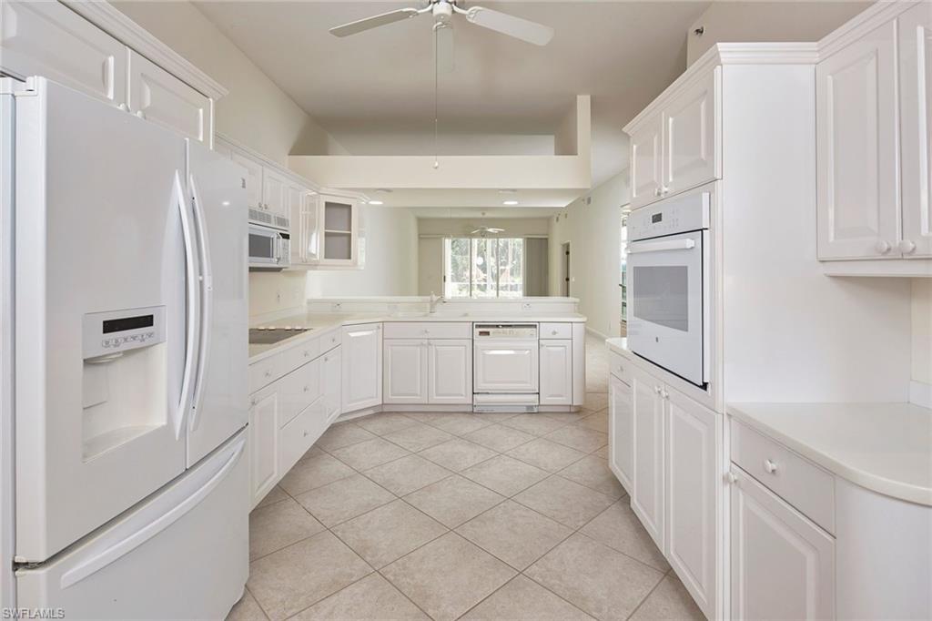 2405 Hidden Lake DR 4705 photo 10