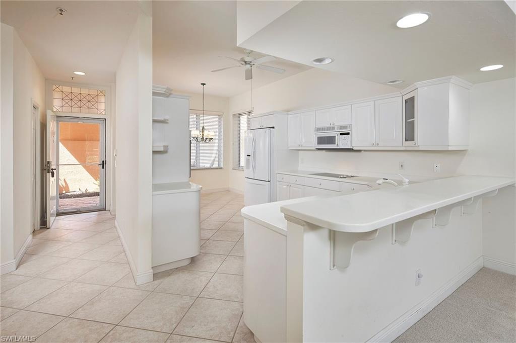 2405 Hidden Lake DR 4705 photo 8
