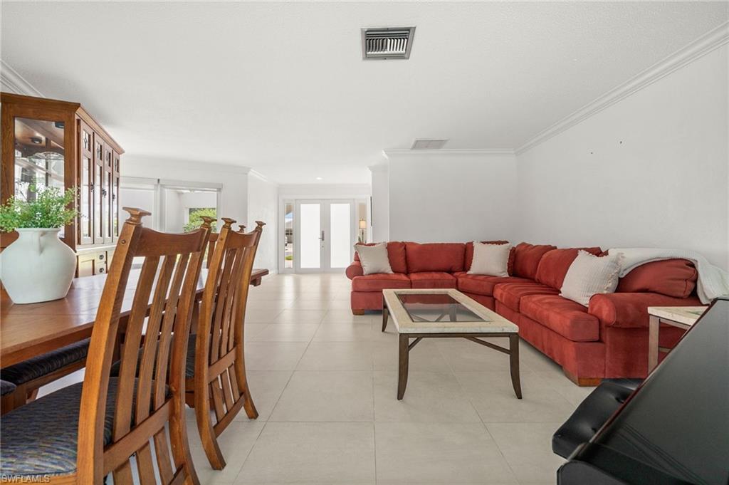 421 Palm River BLVD photo 17