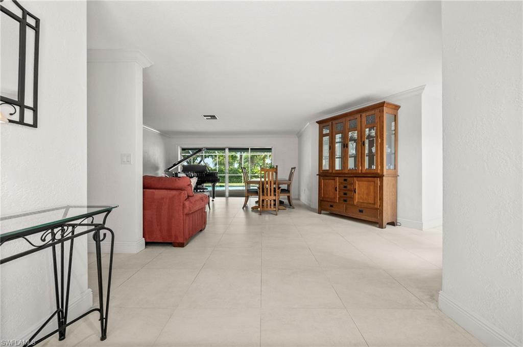421 Palm River BLVD photo 12