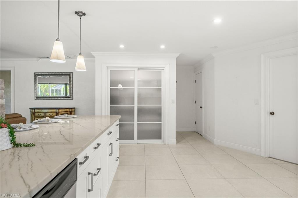 421 Palm River BLVD photo 7