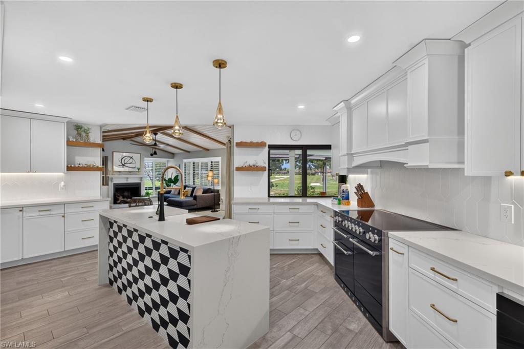 1206 Par View DR