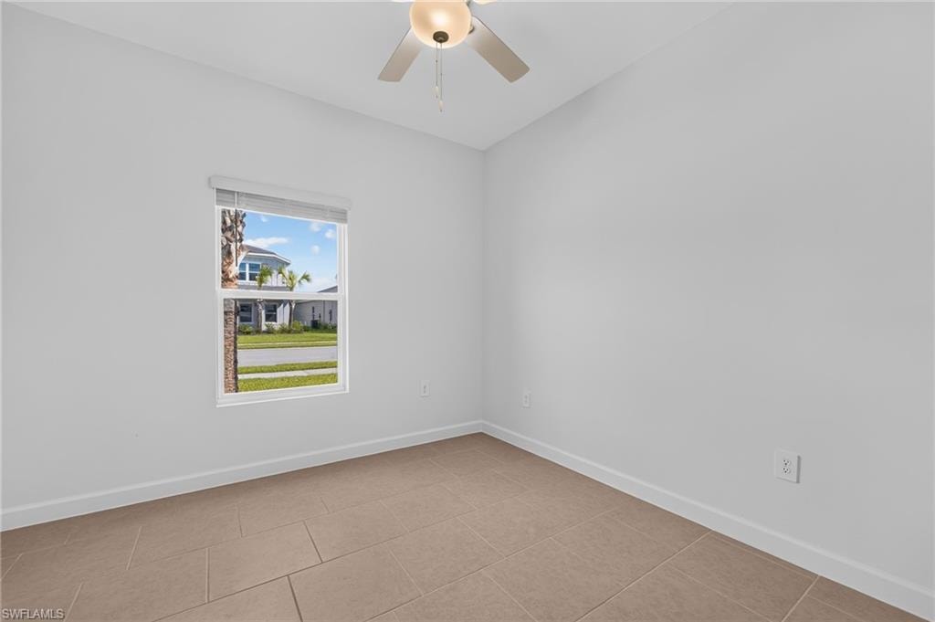 4754 Espiritu WAY photo 12