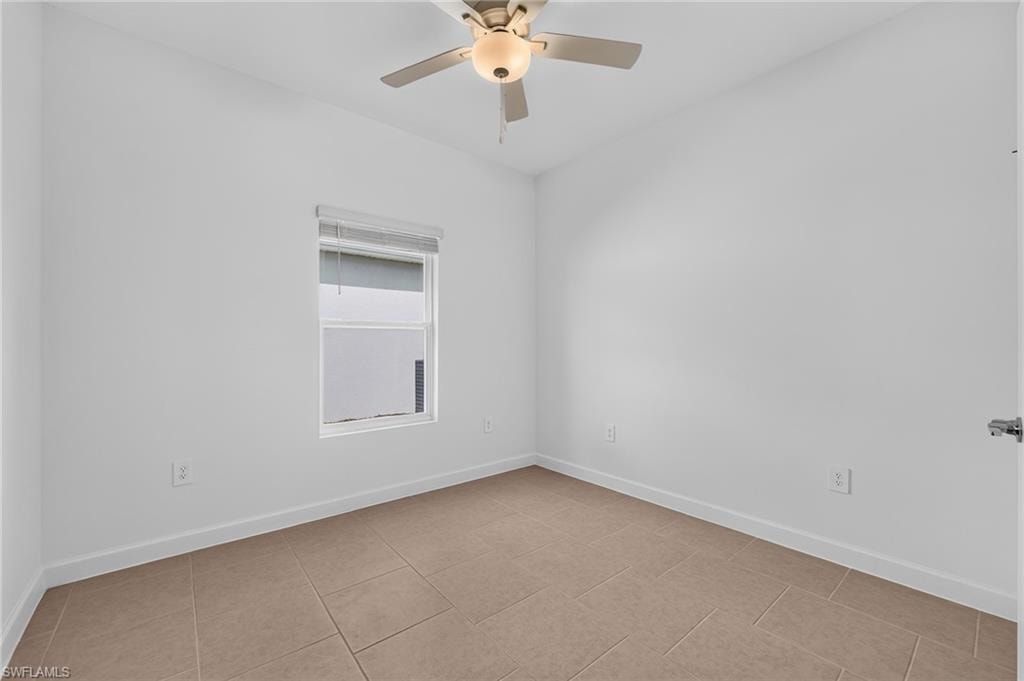 4754 Espiritu WAY photo 14
