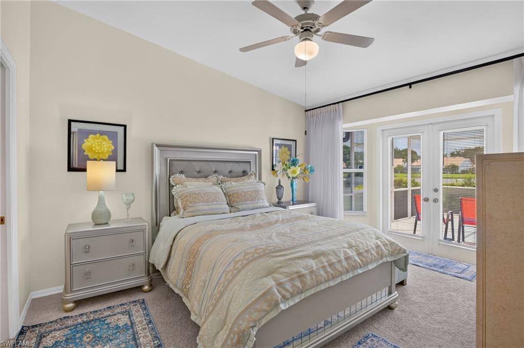 Owner's suite, Queen bed, French doors to lanai
