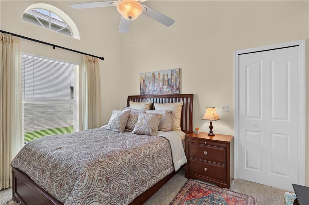 Guest bedroom, Queen bed