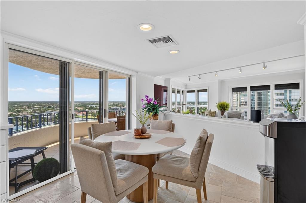 Breakfast nook