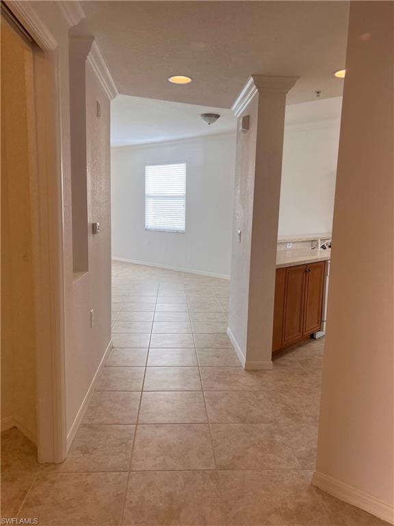 8470 Kingbird LOOP 1020