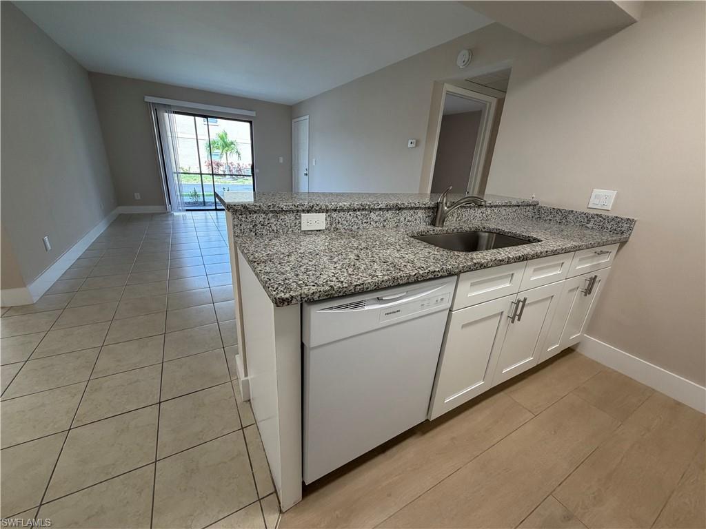 5317 Summerlin RD 1702 photo 7