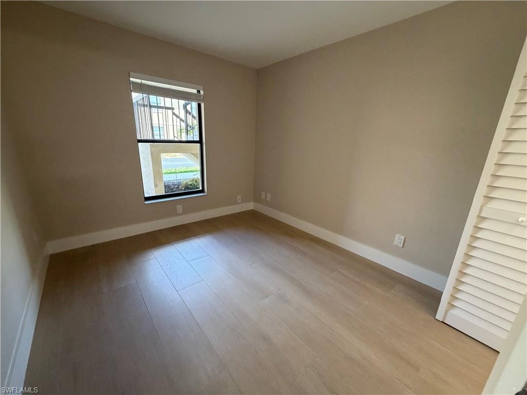 5317 Summerlin RD 1702 photo 15