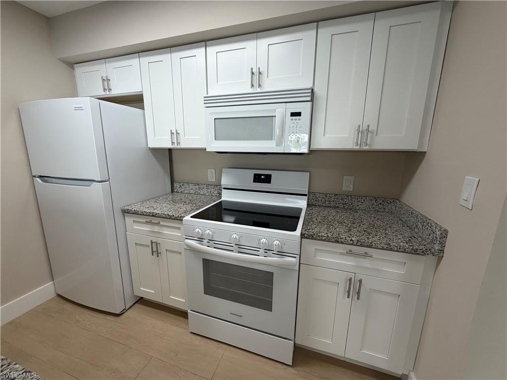 5317 Summerlin RD 1702 photo 8