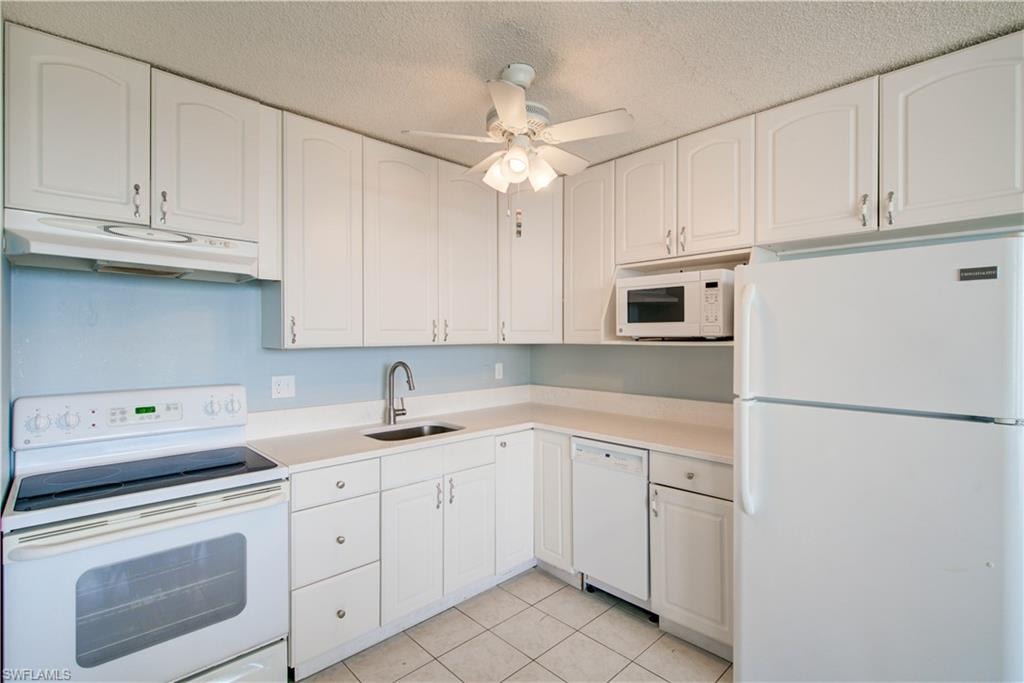 7330 Estero BLVD 601