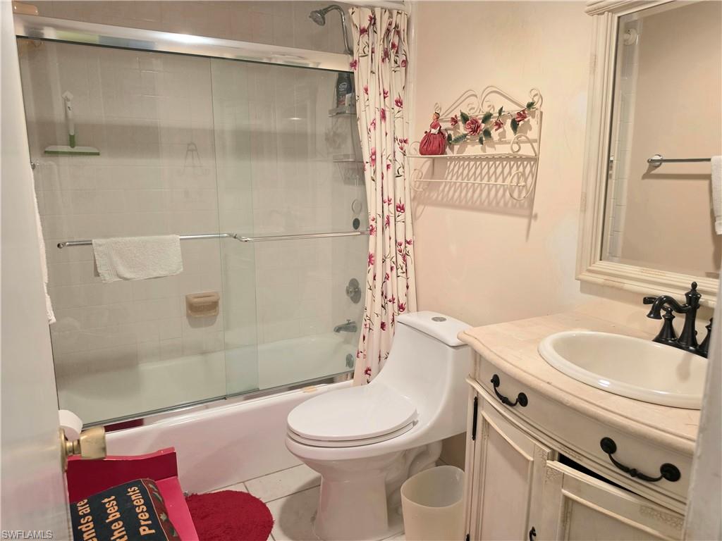 6777 Winkler RD 134 photo 19