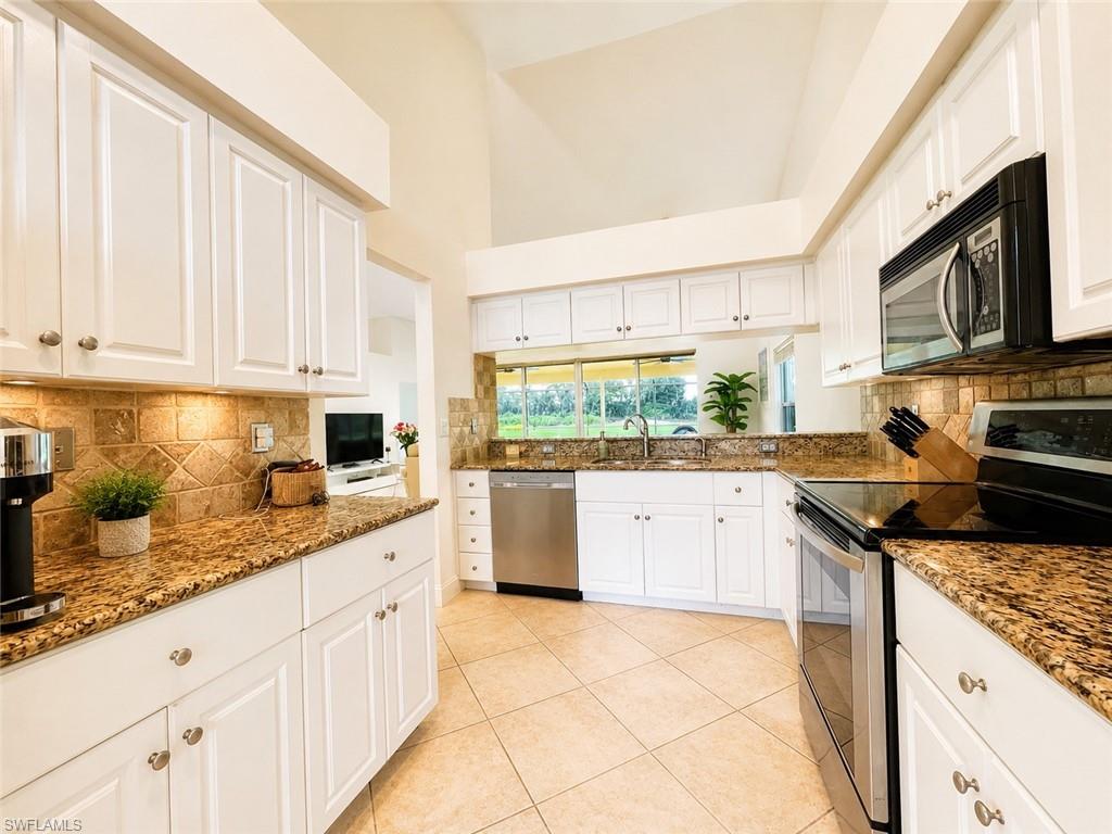 25151 Bay Cedar DR photo 11