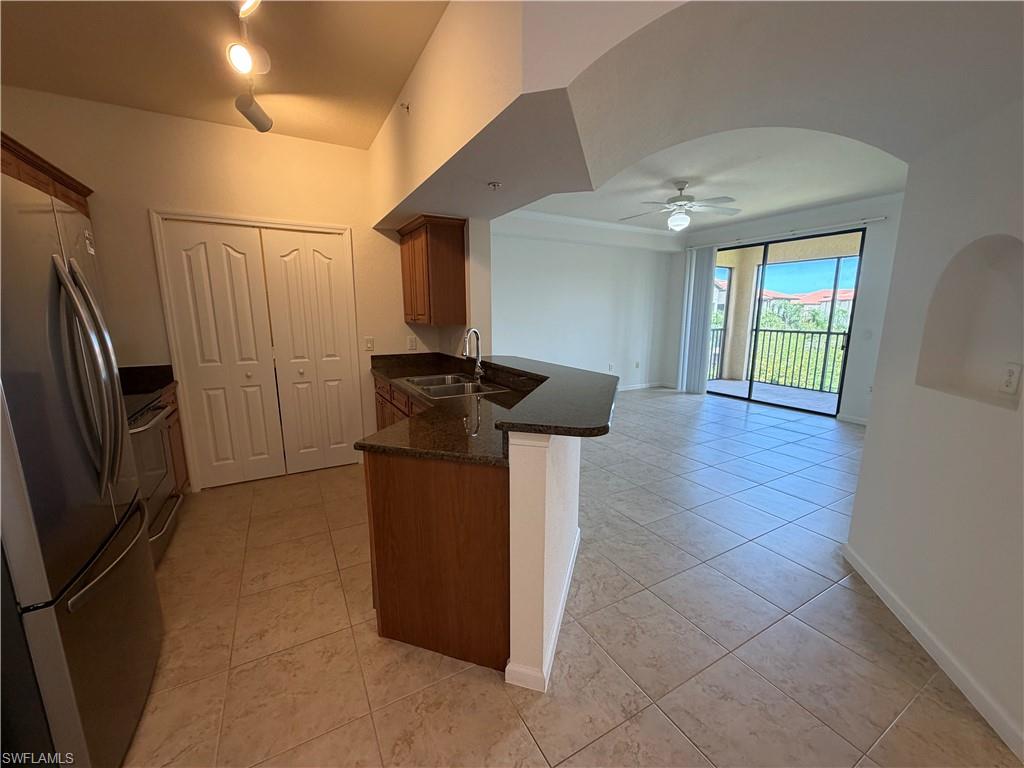 12970 Positano CIR 306 photo 6