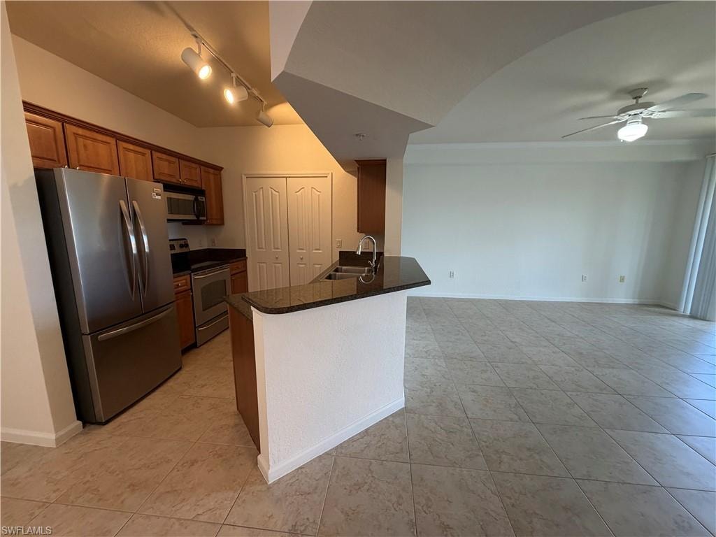 12970 Positano CIR 306 photo 7