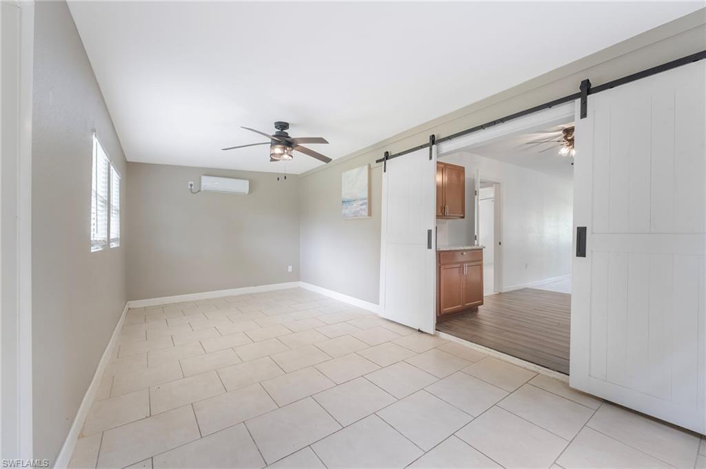 20310 Lorenzo AVE photo 27