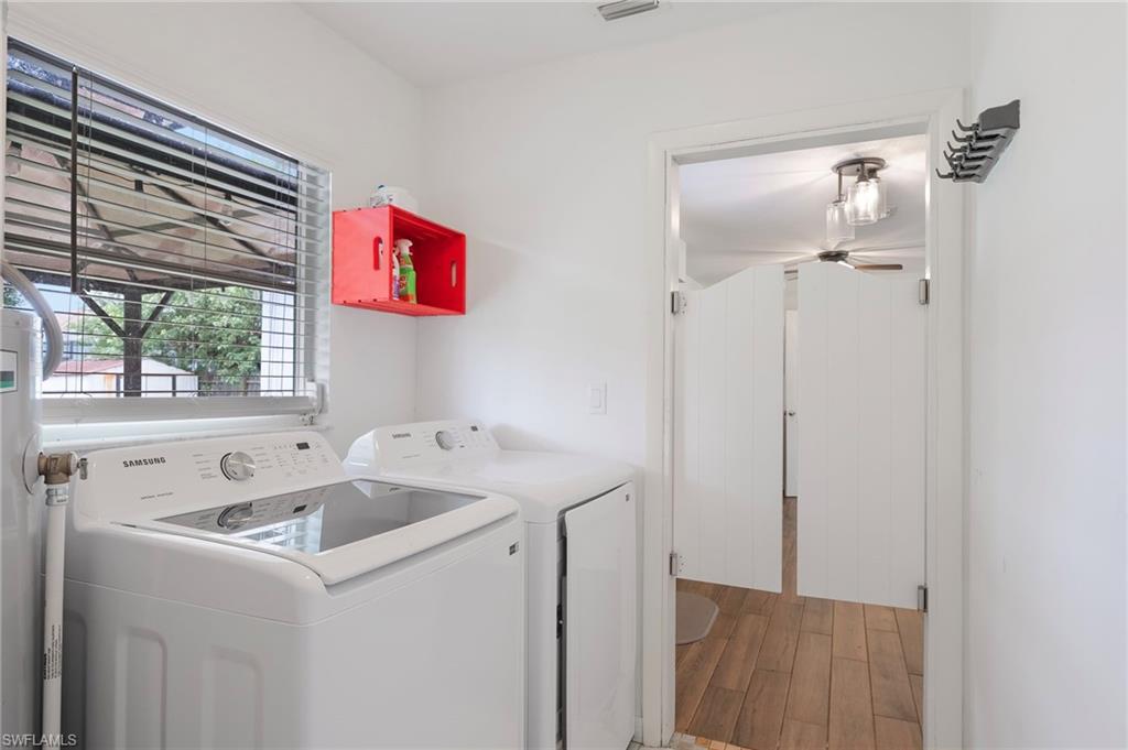 20310 Lorenzo AVE photo 28
