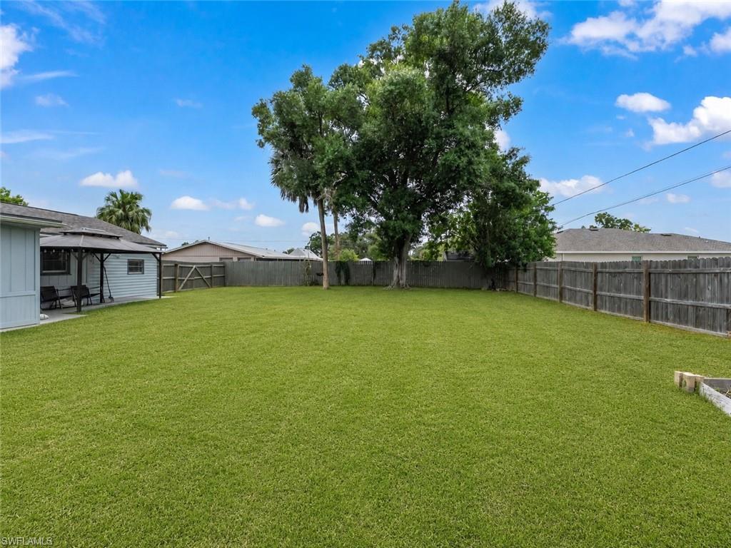 20310 Lorenzo AVE photo 30