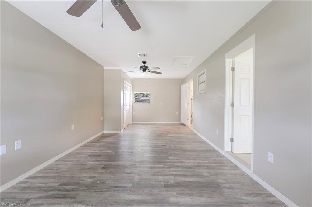 20310 Lorenzo AVE photo 18