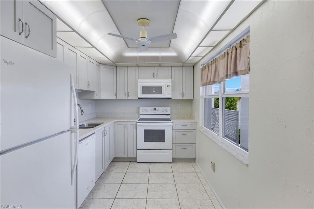 6102 Augusta DR 307 photo 12