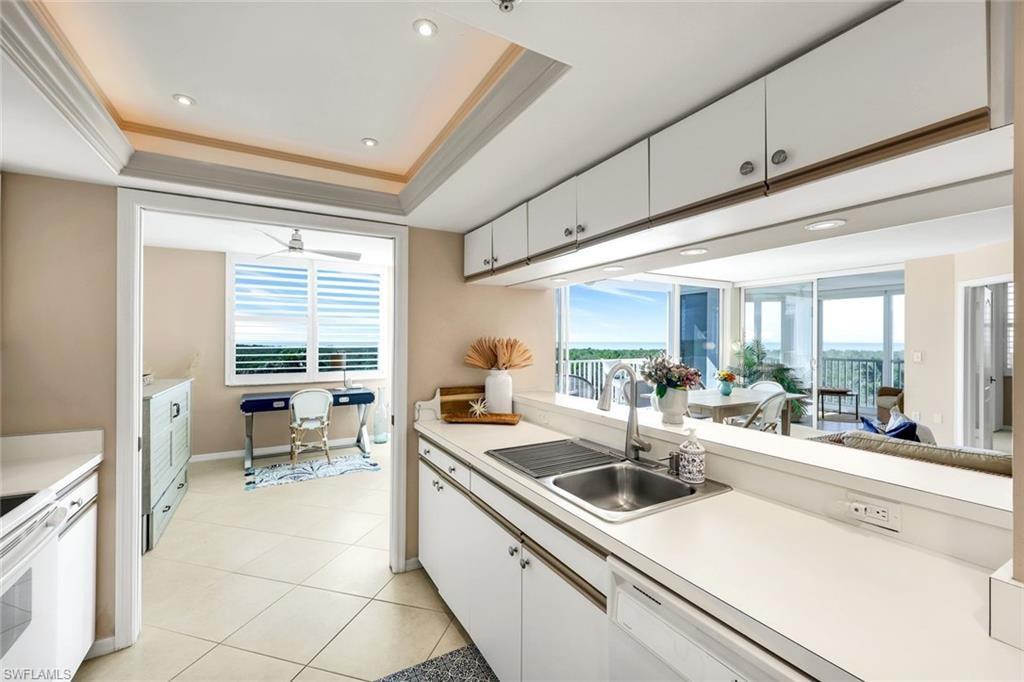 6361 Pelican Bay BLVD 503 photo 14