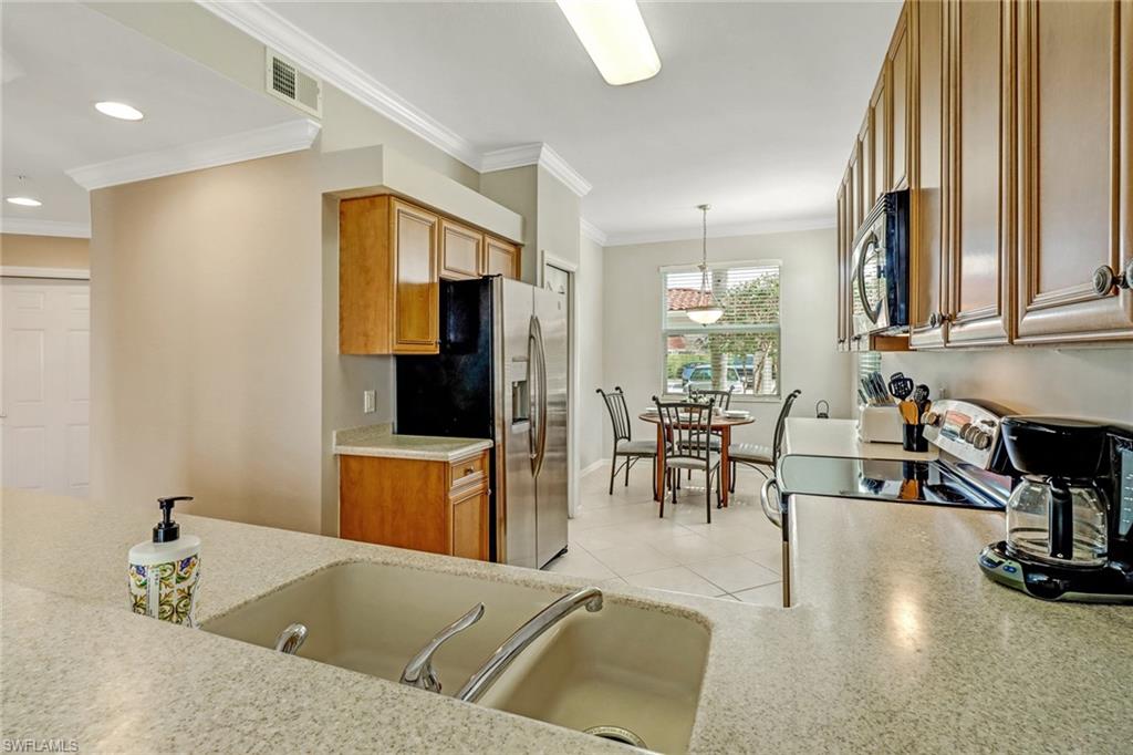 10275 Heritage Bay BLVD 711 photo 12