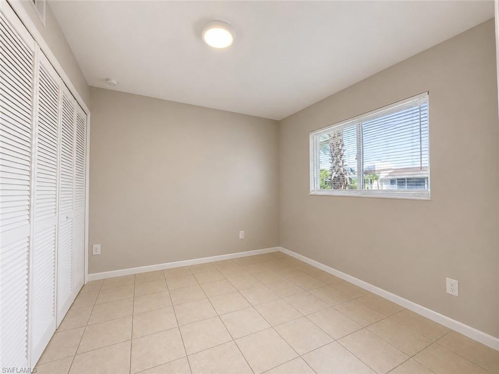1107 SE 46th LN E photo 9