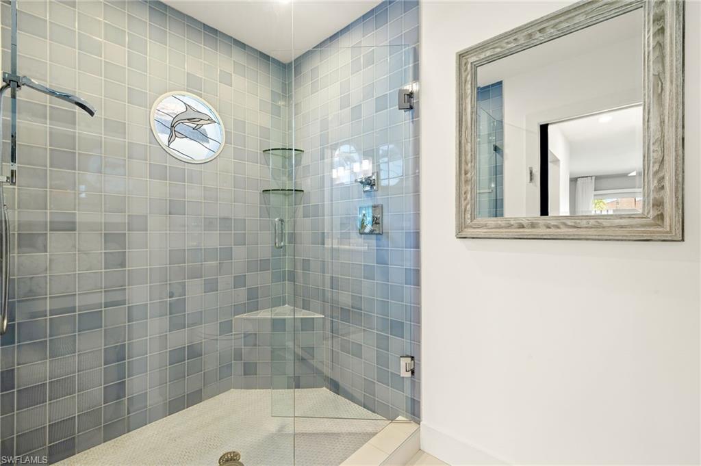 1060 6th ST S 1060 photo 17