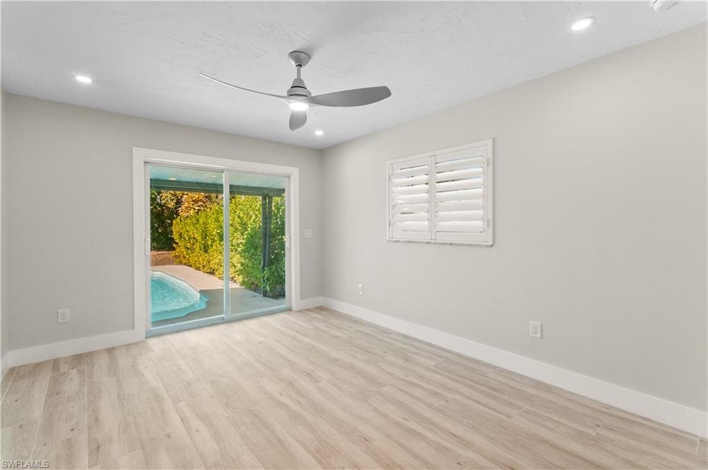 MAIN BEDROOM, SLIDERS TO POOL, ENSUITE BATHROOM