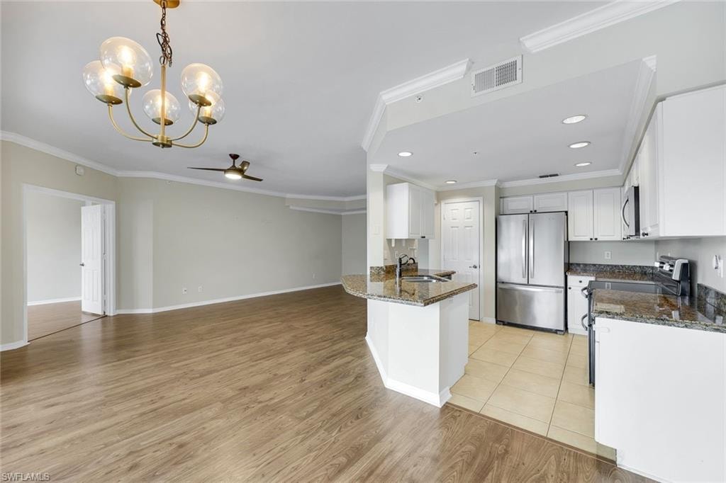 Kitchen & Living Area