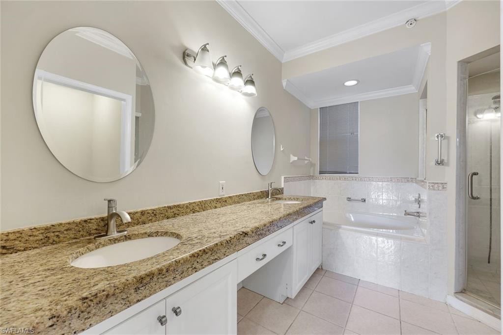 Master Bathroom - Dual Sinks, Jetted Tub, and Shower.