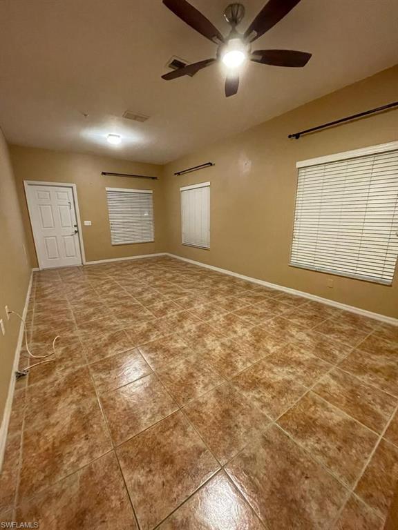 3265 Amanda LN 7
