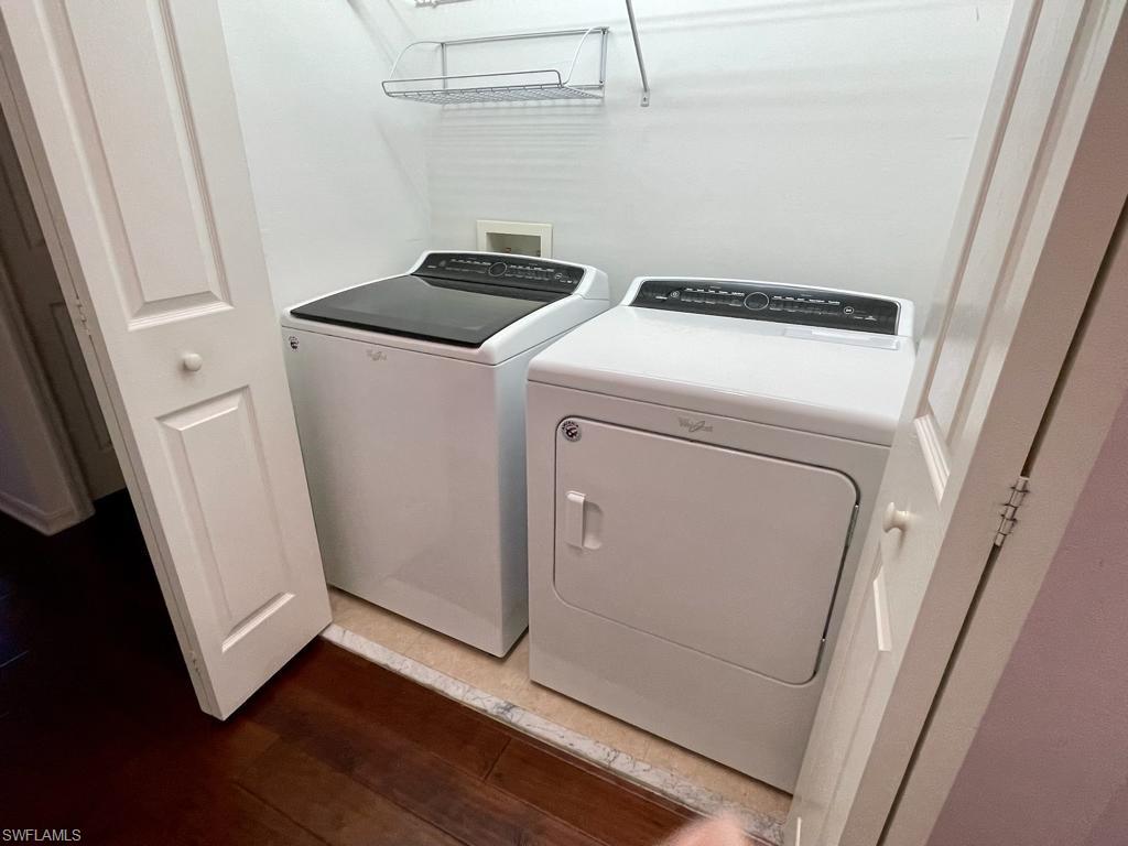 3265 Amanda LN 7 photo 16