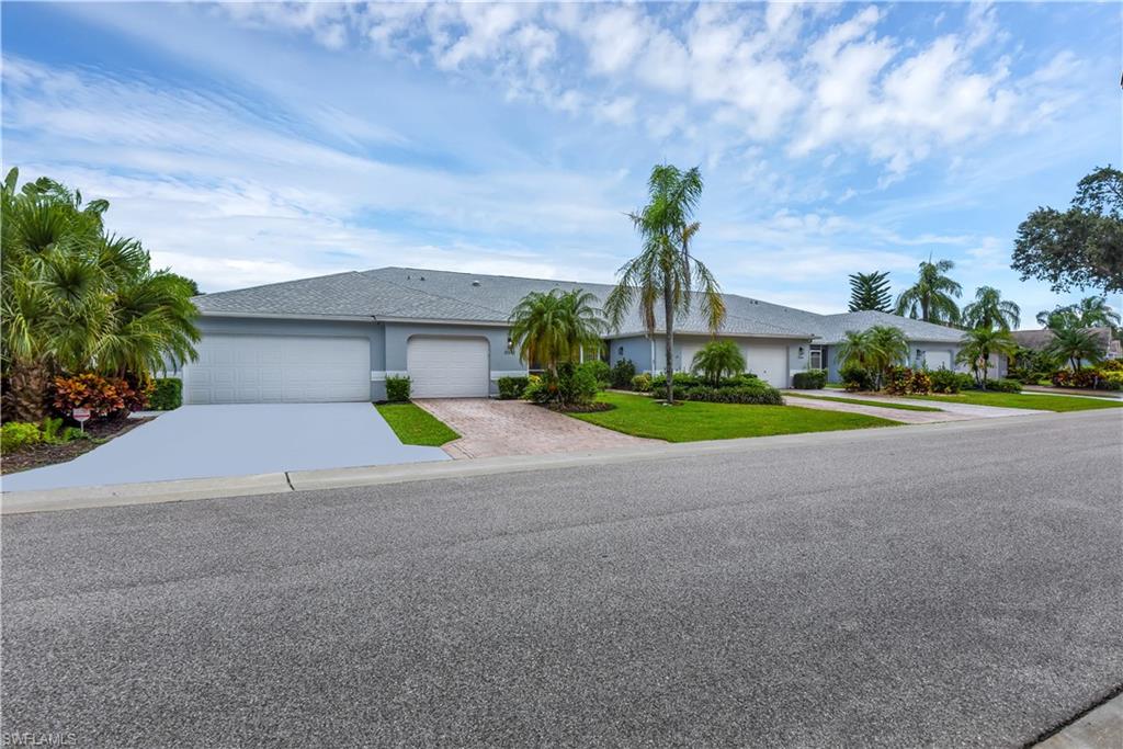 Attached Condo w/ 1-Car Garage