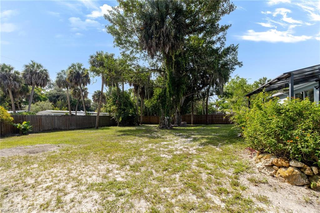 211 Palmacea RD photo 47