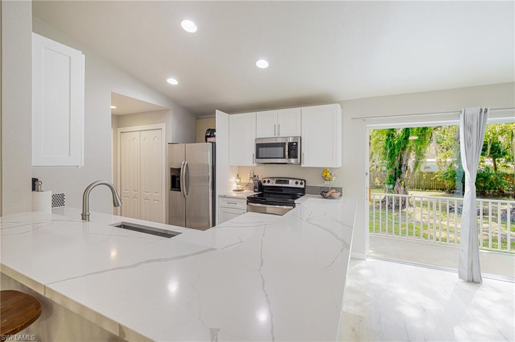 211 Palmacea RD